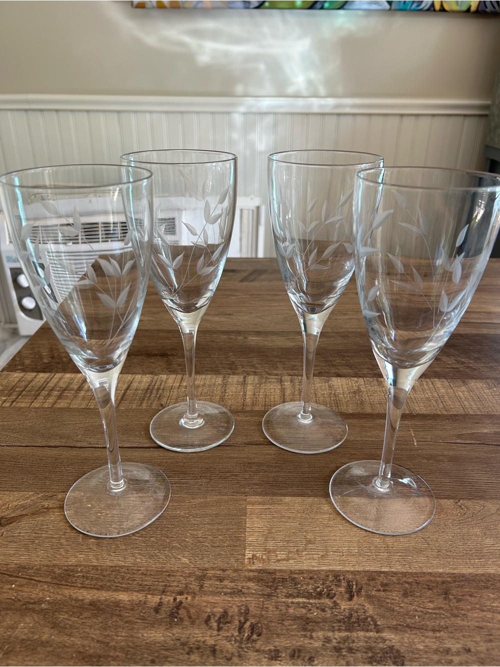 Vintage Etched Vine & Leaf Wine Glasses - Set of 4 Princess House Heritage Style